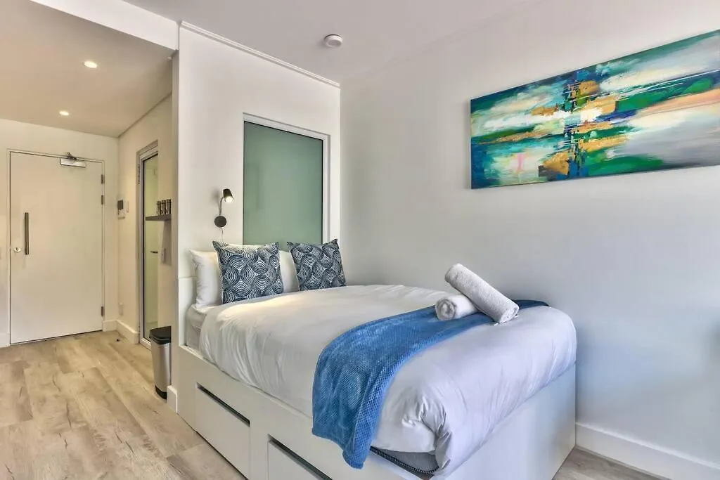 Contemporary Arty Studio Balcony Mountain Views Cape Town 0*,